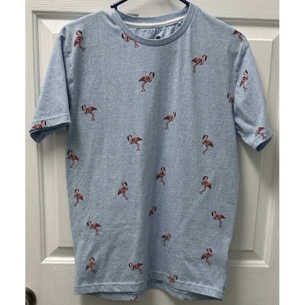 Denim and Flower Ricky Singh Live Aloha All Over Flamingo Print TShirt Men Small